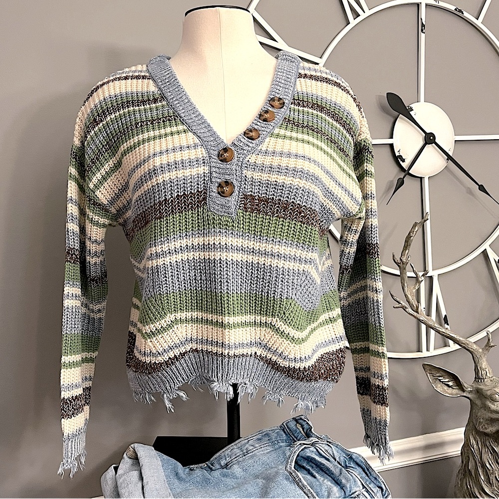 NWOT Rue21 Sweater